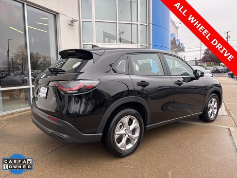 Used 2023 Honda HR-V LX image 6
