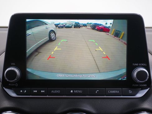Used 2021 Nissan Sentra SR FWD image 17