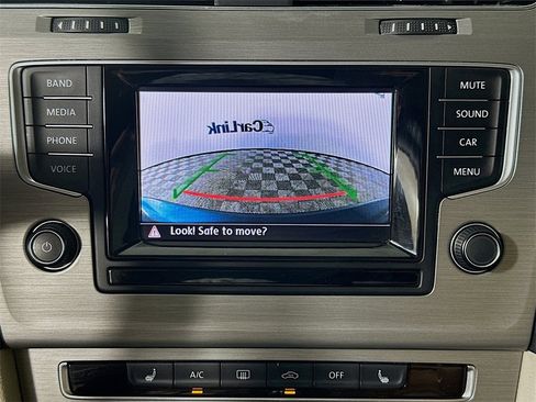 Used 2015 Volkswagen Golf SE w/ Lighting Package image 15