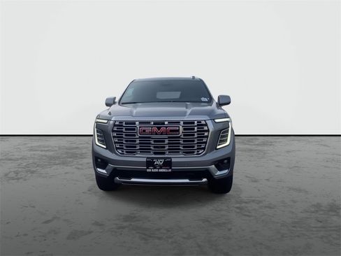 New 2026 GMC Yukon XL Denali w/ Advanced Technology Package image 3