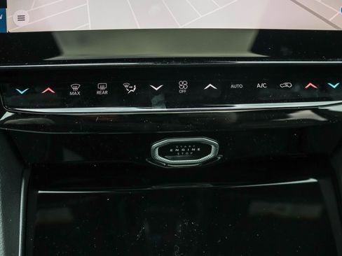 New 2026 Jeep Grand Cherokee Limited w/ Limited Altitude Package AWD/4WD image 26