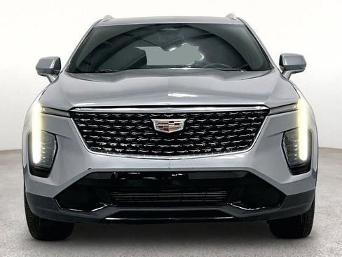 Used 2024 Cadillac XT4 Premium Luxury AWD/4WD image 4