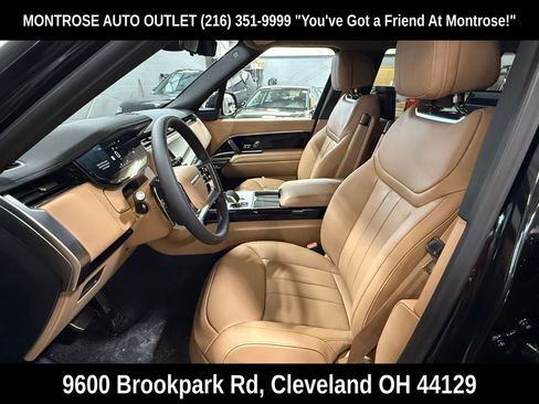 New 2026 Land Rover Range Rover Long Wheelbase SE image 12