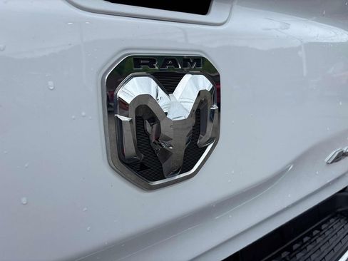 Used 2022 RAM 1500 Big Horn AWD/4WD image 37