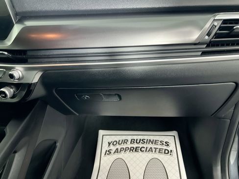 Used 2024 Kia Telluride LX image 32