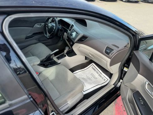 Used 2012 Honda Civic LX image 11