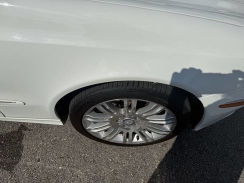 Used 2008 Mercedes-Benz E 350 4MATIC Sedan image 15