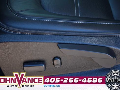 Used 2020 GMC Canyon Denali image 26