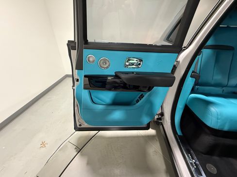 Used 2023 Rolls-Royce Cullinan w/ Cullinan Package image 78