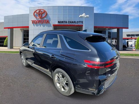 Used 2022 Genesis GV70 3.5T Sport AWD/4WD image 7