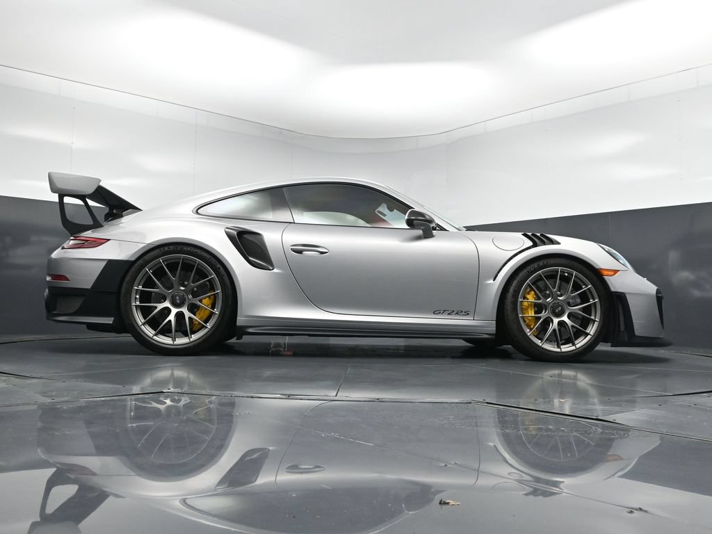 Used 2018 Porsche 911 GT2 RS RWD image 26