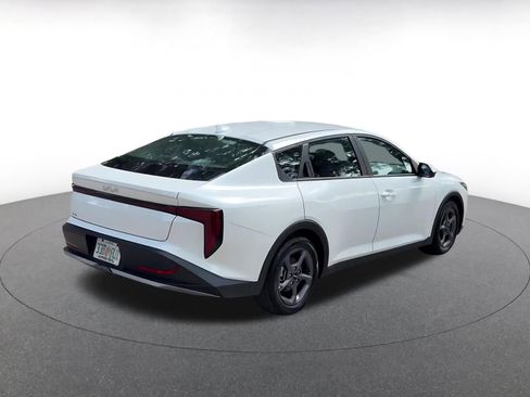 Used 2025 Kia K4 FWD image 14