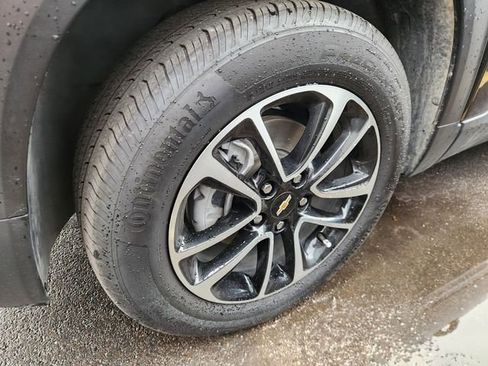 Used 2025 Chevrolet TrailBlazer LT image 10