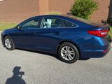 Used 2017 Hyundai Sonata SE image 6