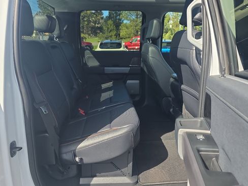 Certified 2025 Ford F350 Lariat w/ Camper Package image 11