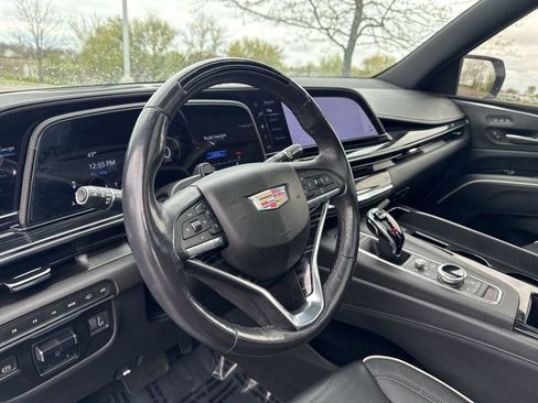 Used 2022 Cadillac Escalade Sport w/ Touring Package AWD/4WD image 25