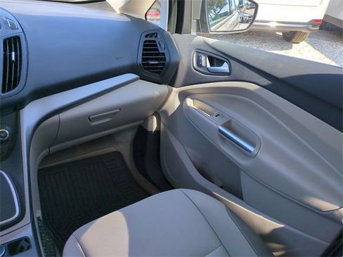 Used 2016 Ford C-MAX SE w/ Interior Protection Package image 18