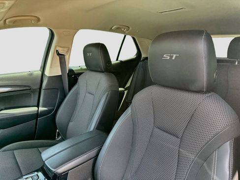 Used 2023 Buick Envision Preferred w/ Sport Touring Package AWD/4WD image 12