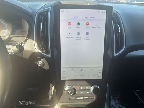 Used 2024 Ford Edge SEL image 19