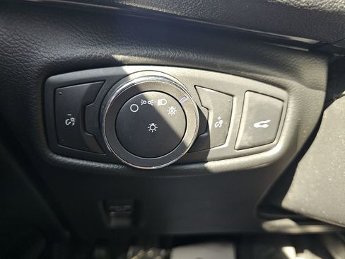 Used 2015 Lincoln MKZ AWD image 28