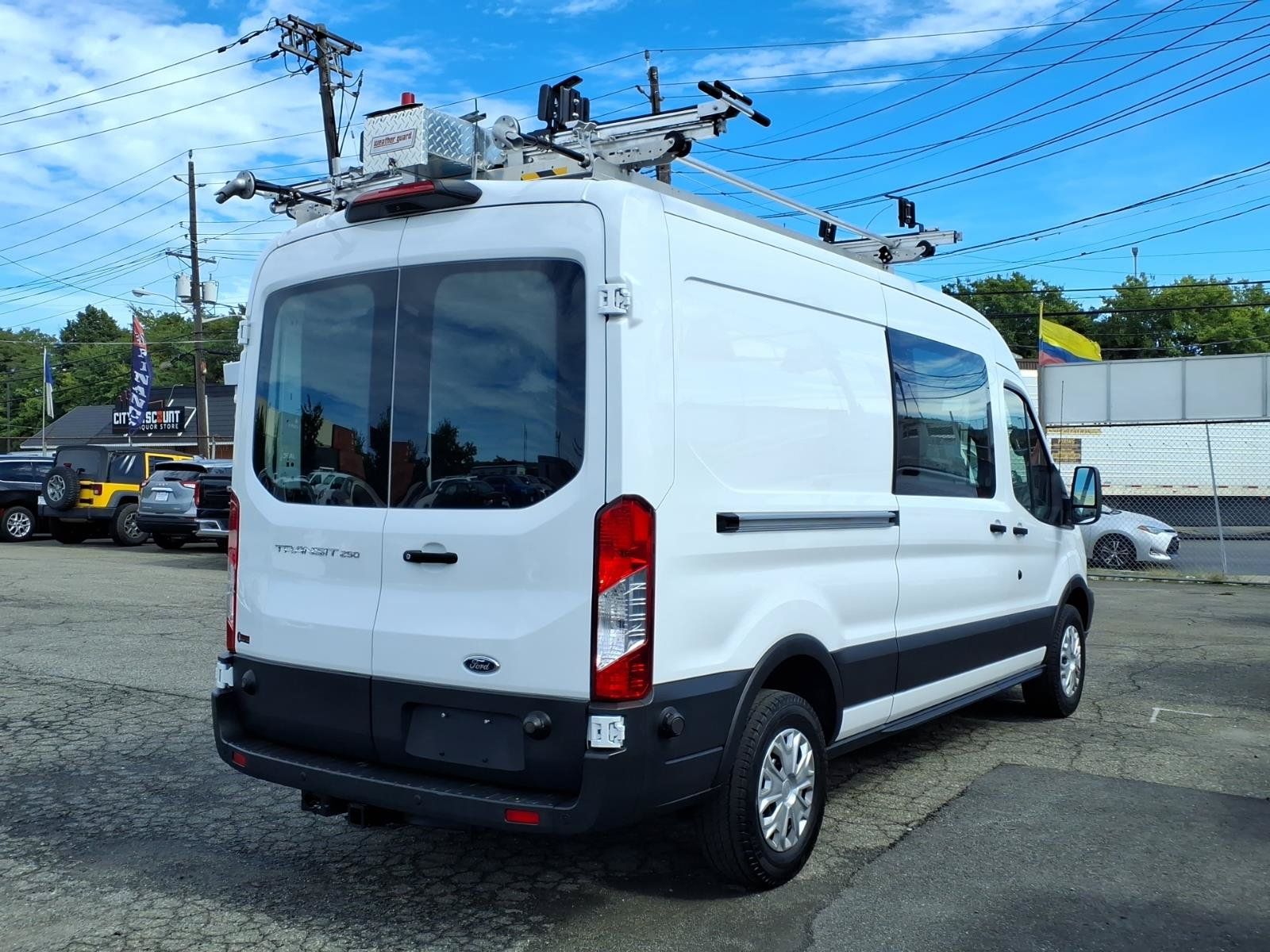 Used 2019 Ford Transit 250 148 Medium Roof w/ Exterior Upgrade Package RWD image 7
