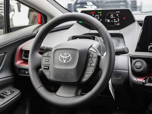 New 2026 Toyota Prius Plug-In Hybrid FWD image 17