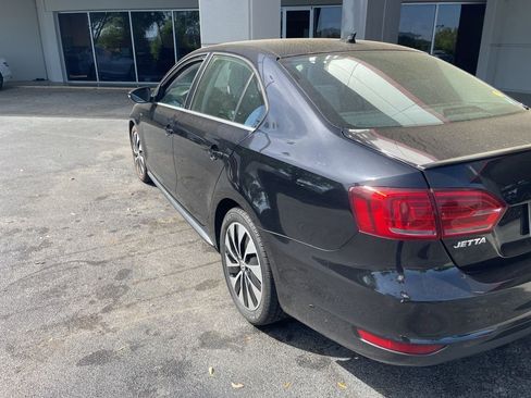 Used 2013 Volkswagen Jetta SEL Premium image 5