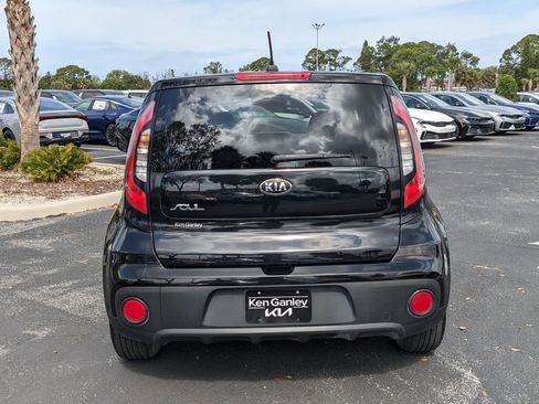 Used 2017 Kia Soul Base image 7