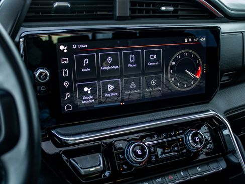 Used 2024 GMC Sierra 2500 Denali w/ Technology Package image 31