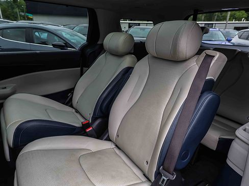 Certified 2025 Kia Carnival SX Prestige FWD image 22