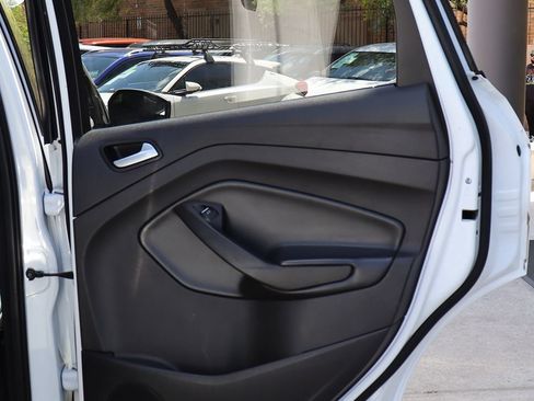Used 2019 Ford Escape SEL FWD image 27