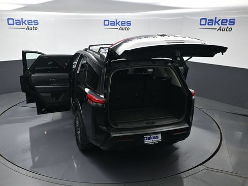 Used 2022 Nissan Pathfinder SV w/ SV Black Package FWD image 57