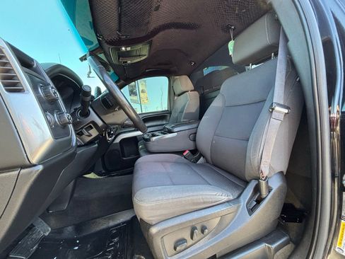 Used 2017 Chevrolet Silverado 1500 LT w/ LT Convenience Package image 12