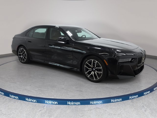 Certified 2025 BMW 760i xDrive AWD/4WD image 3