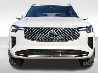 New 2026 Volvo XC90 B6 Ultra w/ Protection Package