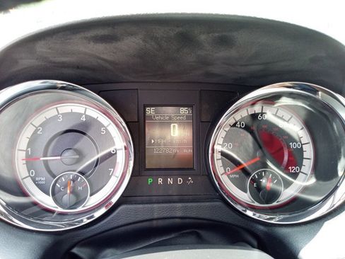 Used 2018 Dodge Grand Caravan GT FWD image 18