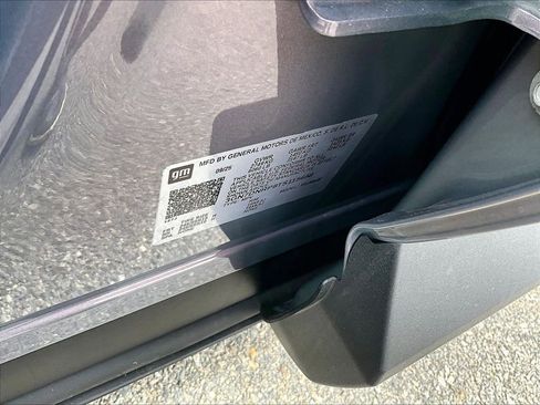 New 2026 Chevrolet Equinox EV LT FWD image 17