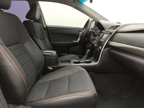 Used 2017 Toyota Camry SE image 21