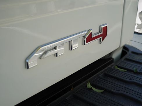 New 2026 GMC Sierra 1500 AT4 w/ AT4 Premium Package image 8