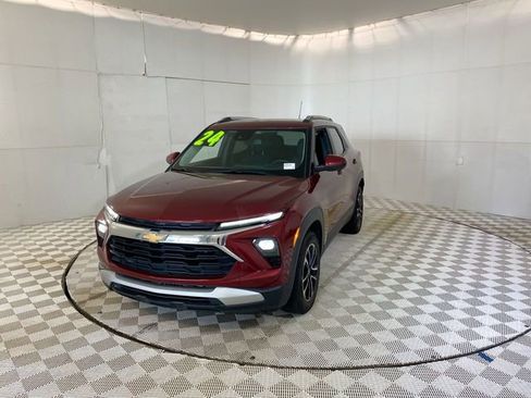 Used 2024 Chevrolet TrailBlazer LT w/ LT Cold Weather Package FWD image 20