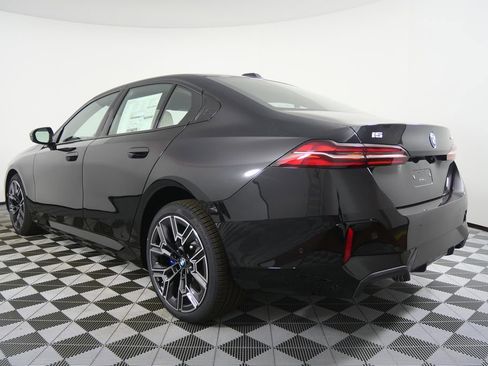 New 2026 BMW i5 eDrive40 w/ M Sport Package image 5