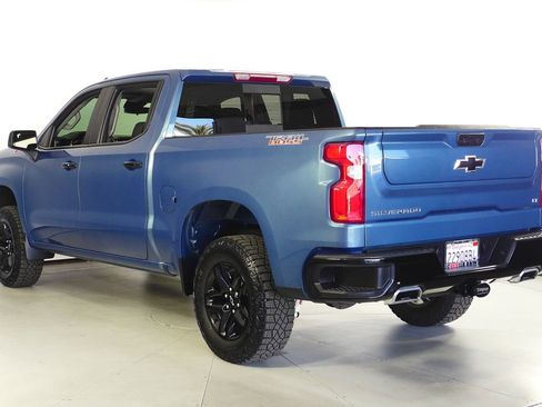 Used 2024 Chevrolet Silverado 1500 LT Trail Boss w/ Convenience Package II image 9