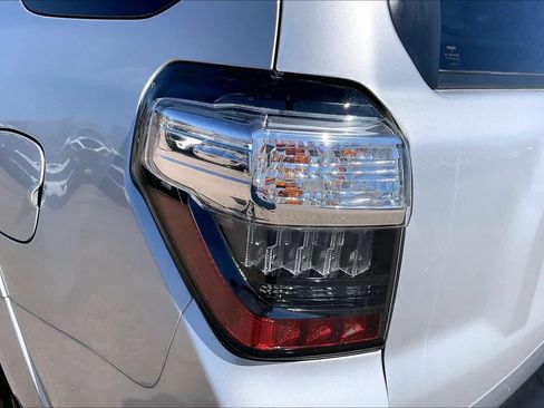 Used 2023 Toyota 4Runner TRD Off-Road image 29