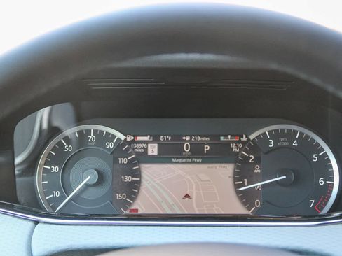 Used 2023 Land Rover Range Rover Evoque R-Dynamic S image 20