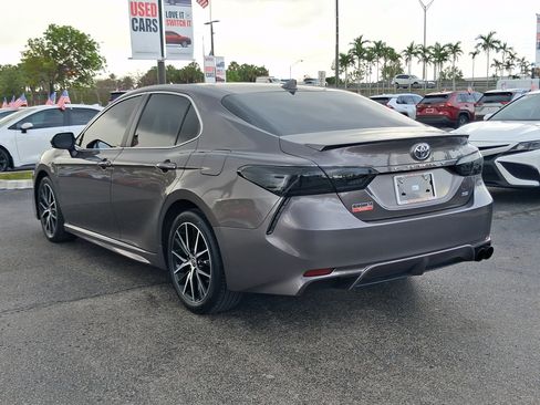 Used 2024 Toyota Camry SE w/ Convenience Package FWD image 9
