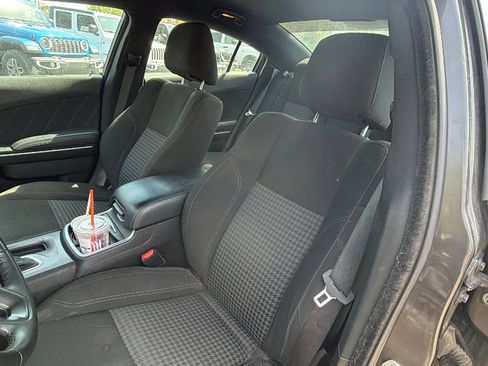 Used 2023 Dodge Charger SXT image 17
