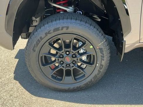 New 2026 Toyota Tundra Platinum AWD/4WD image 5