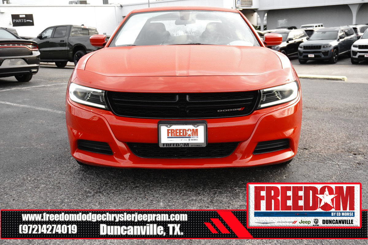 Used 2022 Dodge Charger SXT RWD image 8