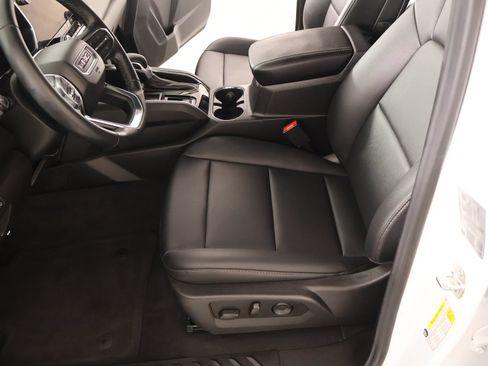 Used 2025 GMC Canyon Elevation w/ Convenience Package RWD image 11
