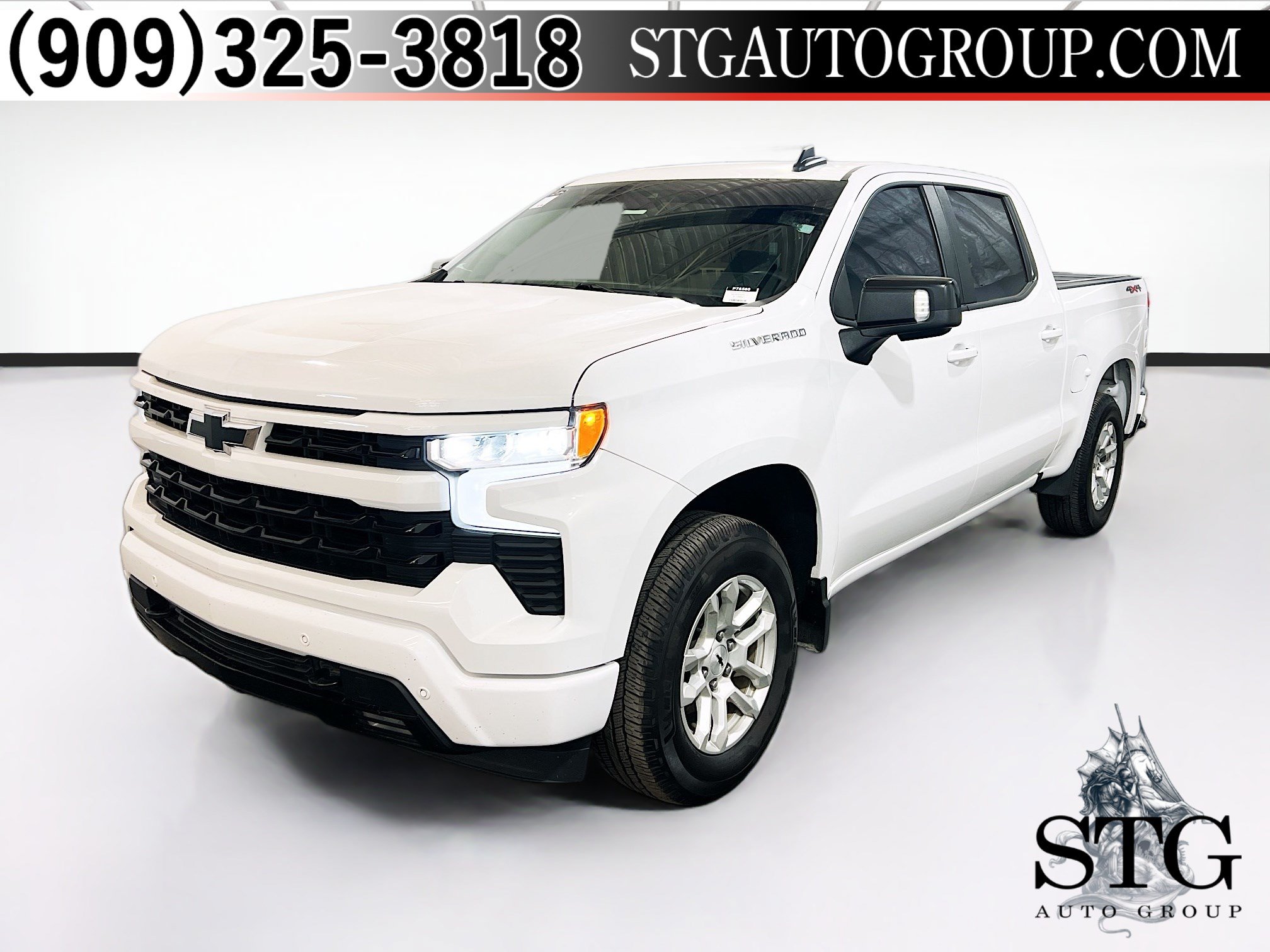 Used 2024 Chevrolet Silverado 1500 RST w/ Convenience Package II AWD/4WD image 1